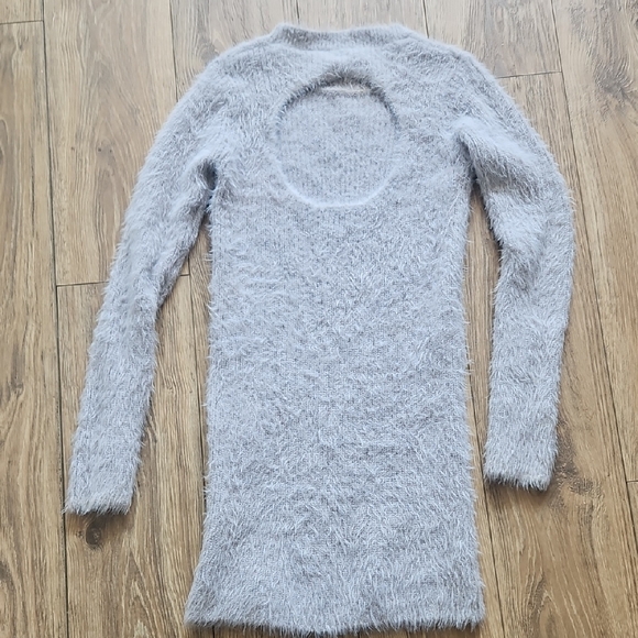 Zara Soft Gray Knit Sweater - Picture 3 of 3